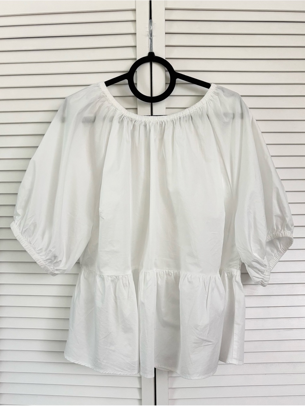 Old Navy Women’s White Peasant Blouse with Puff Sleeves, Size: 2X, NWOT